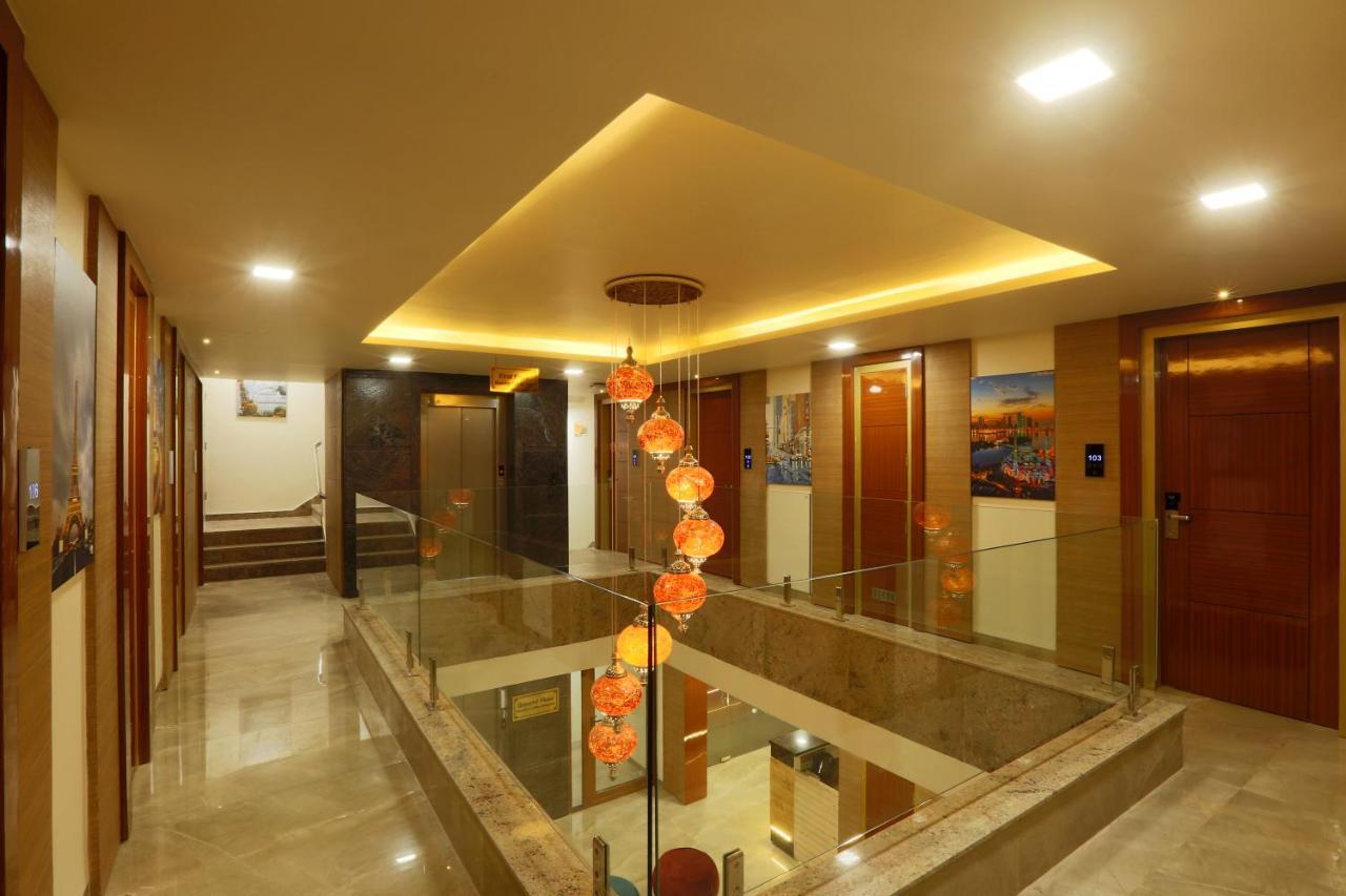 Hotel Omega - Gurgaon Central Екстер'єр фото